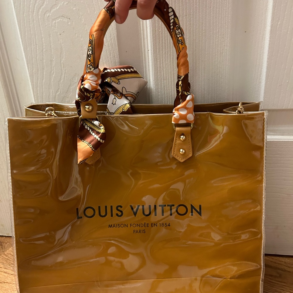 Louis Vuitton Tote